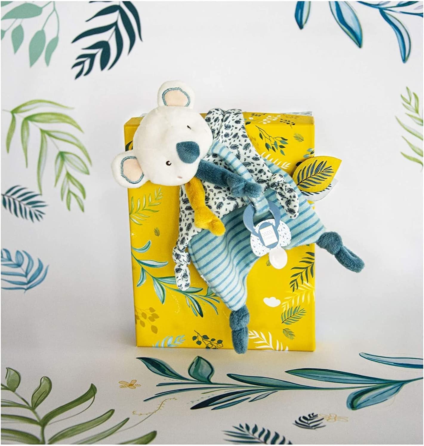 Yoca the Koala Doudou With Pacifier Clip 03